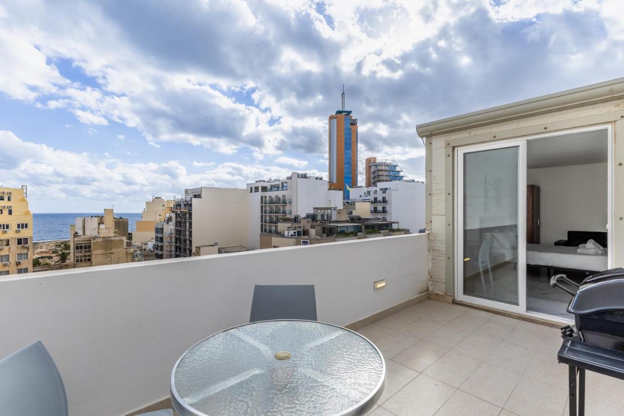 Studio Penthouse With Kitchenette And Side Seaview At The New Olo Living Hotel Saint Julian's Exterior photo